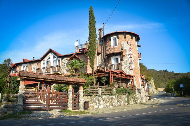 Toma'S House Hotel Nakalakevi  Buitenkant foto